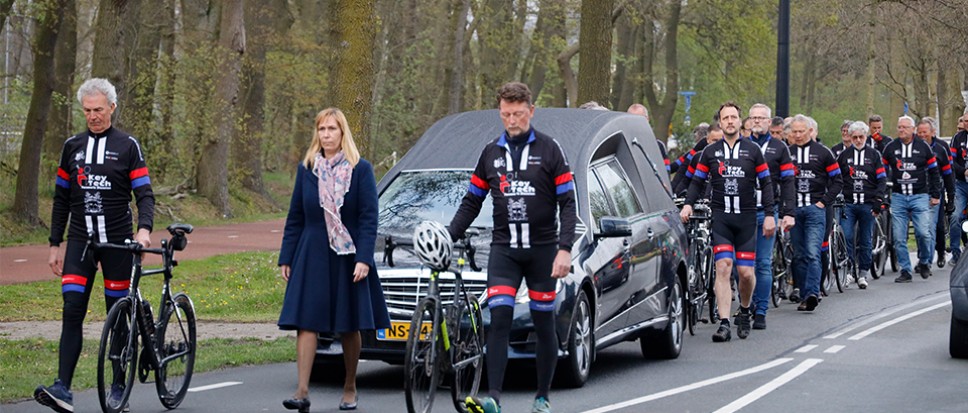 NEO neemt afscheid van Peter Annink