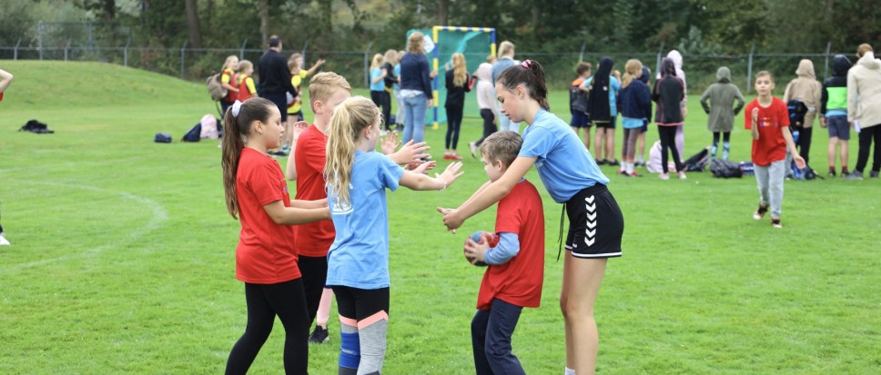 Ruim 400 kinderen gaan eindelijk weer los