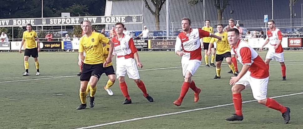BVV Borne start met gelijkspel