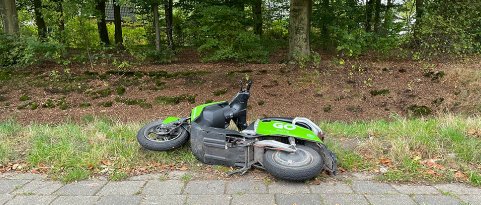Groene deelscooters en –fietsen verdwijnen weer