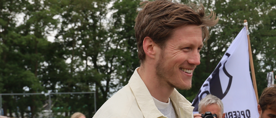 Wout Weghorst flikt het weer