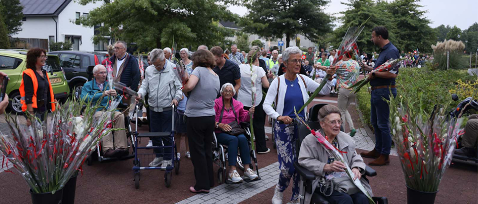 Bewoners Dijkhuis genieten van tweede wandel driedaagse