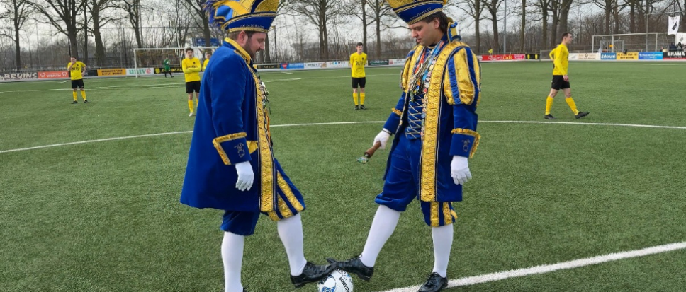 Bornse derby met carnavalesk randje
