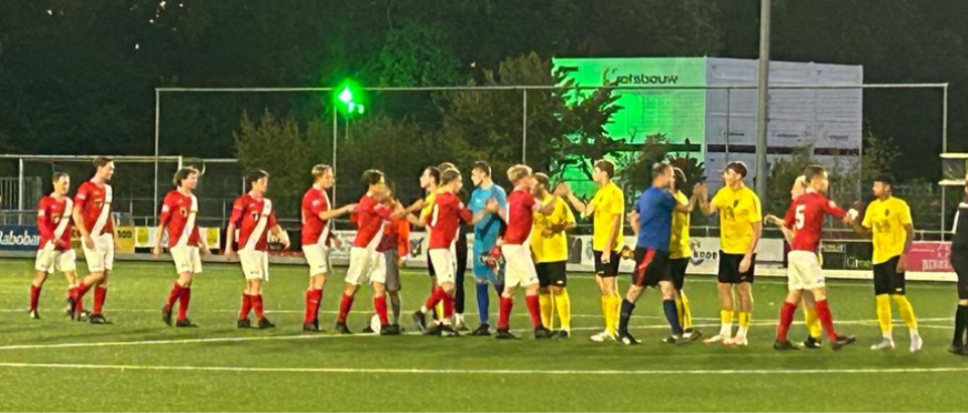 Borne wint eerste bekerwedstrijd