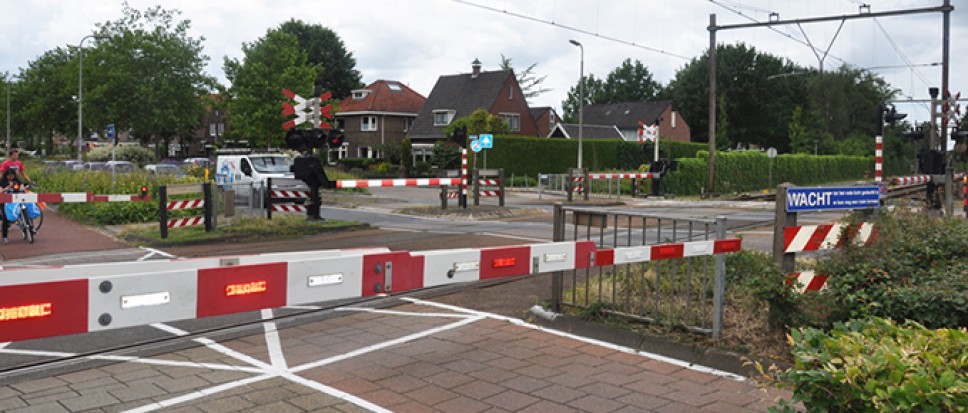 Overweg Azelosestraat dicht