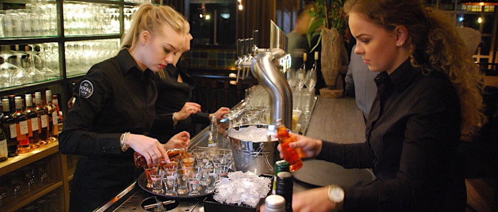 Noabers proeven Hertme's Ambacht