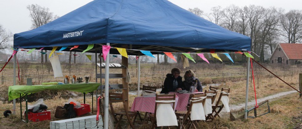 Pop up bibliotheek in de natuur