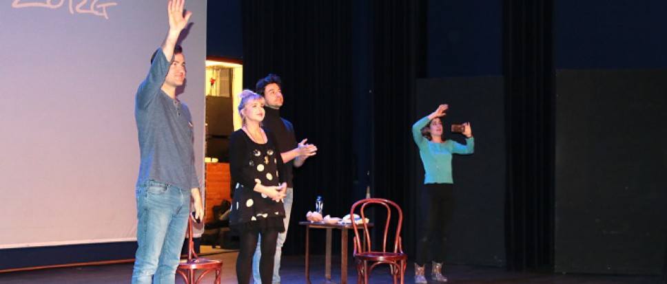 Theatervoorstelling `Dag Mama` en Workshops