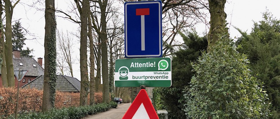 Whatsapp herenigt moeder en dochter