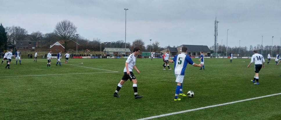 Zenderen Vooruit wint met 3-2 van Vasse