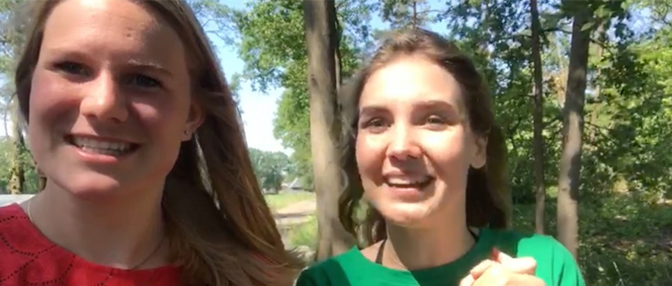 Vlogsters naar de koeien