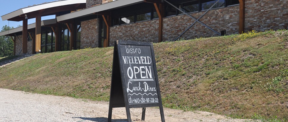 Politieke vragen over Bistro Weleveld