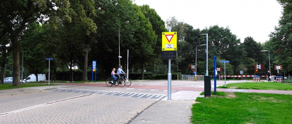 Persoon omgekomen na treinongeval Jupiterstraat