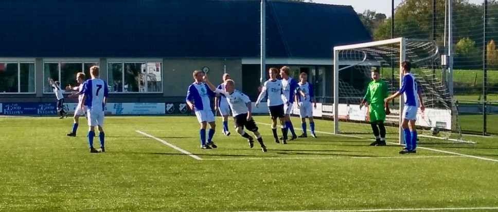 Zenderen Vooruit wint van Vasse