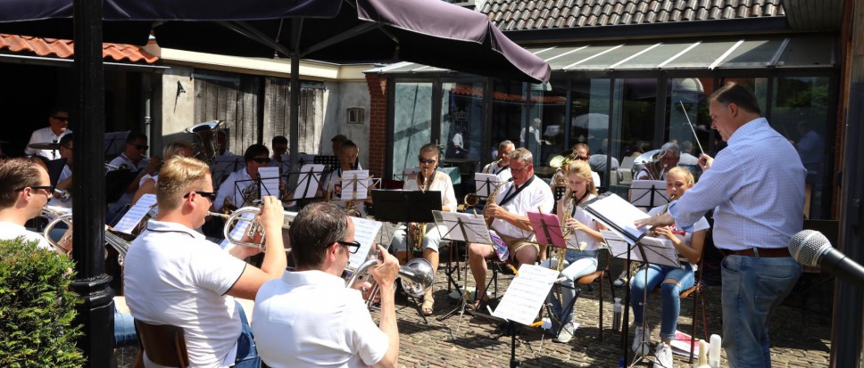 Tropenfeestjes voor muziekverenigingen