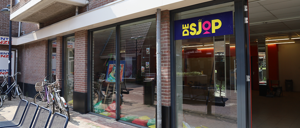 Sjop geopend aan de Nijstad