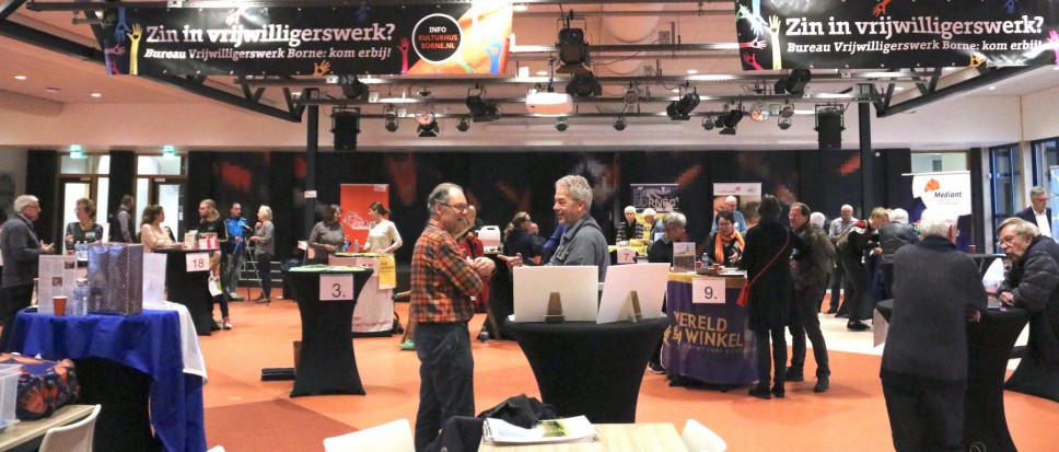 Vrijwilligersbeurs in Twickel College