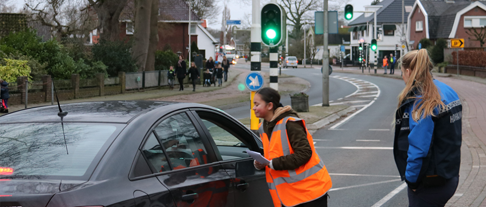 Leerlingen in actie tegen gedrag weggebruikers