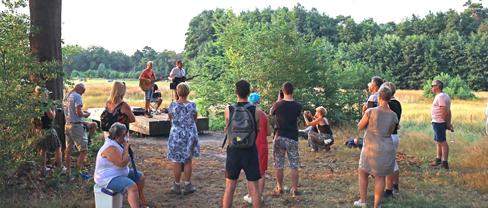 Double6 zingt in Central Park van Twente