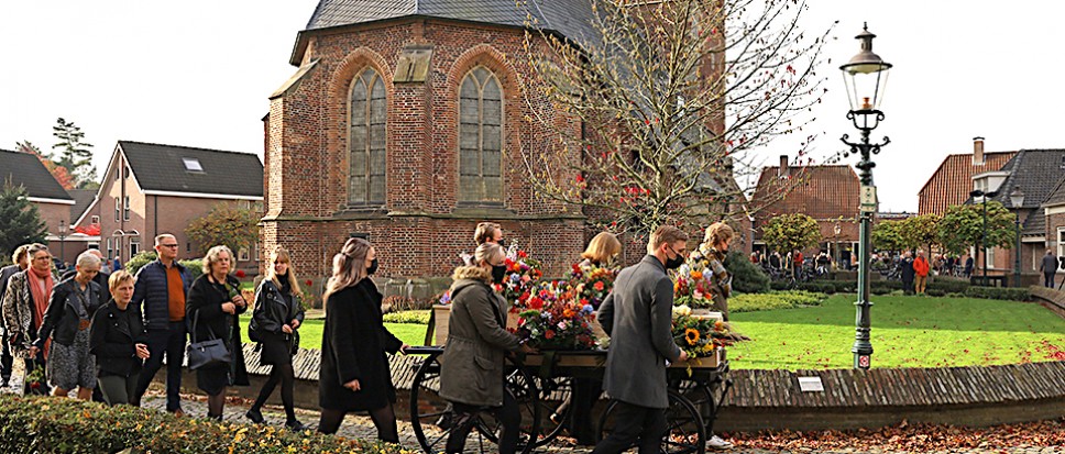 Indrukwekkend vaarwel in Oud Borne