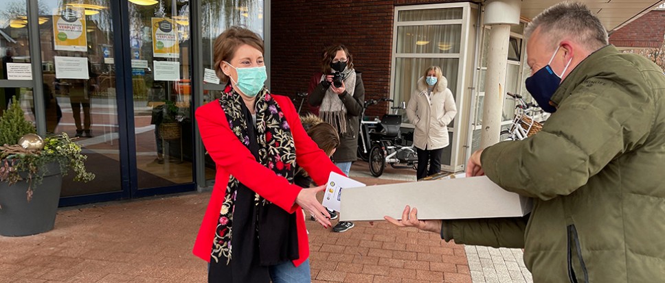 �Zorghelden� gef�teerd met krentenwegge